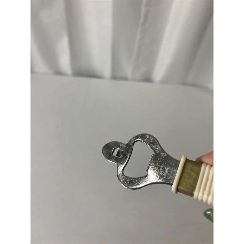 Vintage Kitchen Avacodo Green‎ Bottle Jar Opener Church Key Utensil Lid Lift